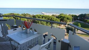 Unclassified image, 4 of 15, button - Beautiful Sea Front Apartment With Swimming Pool by Beahost Rentals (Caorle)