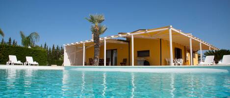 Villa, 4 camere da letto, fumatori, piscina privata | Piscina | Piscina all'aperto