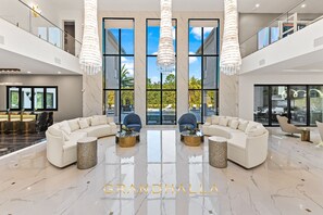 Interior - Grandhalla - the Pinnacle of Luxury in Orlando (Kissimmee)