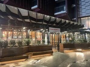 Exterior detail - Super Luxury 2B2B with Marvelous View Central Location with 1 Free Car Park (Melbourne)