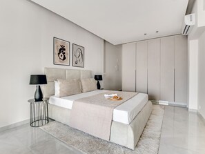2 bedrooms