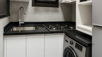 Chalet, 1 Bedroom, Accessible, Smoking | Private kitchen