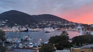 Apartment, 2 Bedrooms, Balcony, City View | Exterior