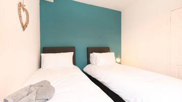 3 bedrooms, free WiFi, bed sheets