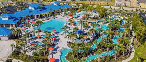 حمّام سباحة مُدفَّأ