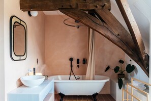 Deluxe Room | Premium bedding, down comforters, minibar, individually decorated - Villa Parkbos (De Pinte)