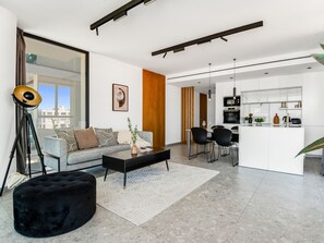 Apartment, 2 Schlafzimmer, barrierefrei, Balkon | Speisen