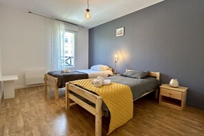 3 makuuhuonetta, vauvan matkasänky, Wi-Fi, vuodevaatteet