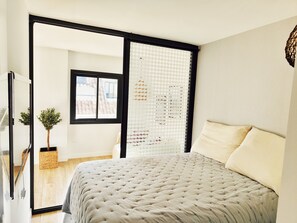 2 chambres, fer et planche à repasser, Wi-Fi gratuit, draps fournis