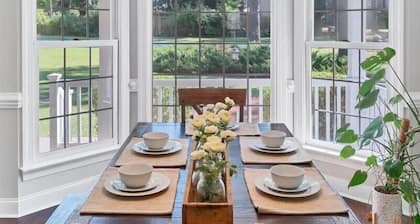 This is it! | Pool | Golf | Convenient to Town