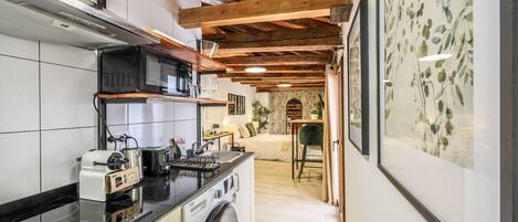 Fridge, microwave, coffee/tea maker, electric kettle