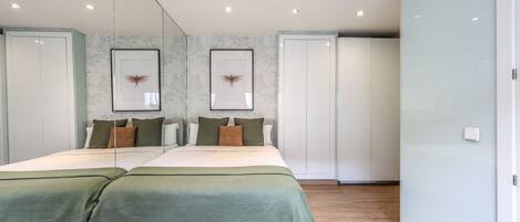 واي فاي مجانًا وملاءات أسرّة