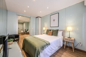 1 bedroom, iron/ironing board, free WiFi - Loft in Gran Via - 5º No Elevator-SB2 (Madrid)