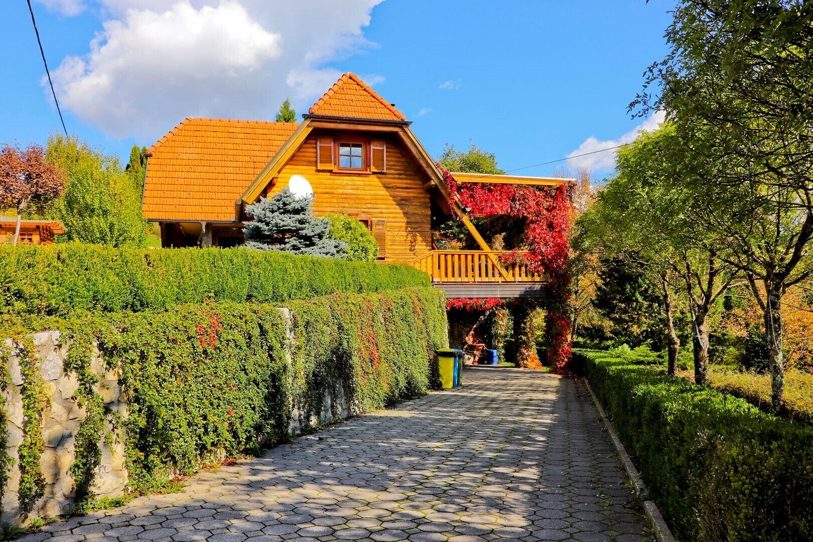 Holiday Home Grga with Jacuzzi and swimming pool