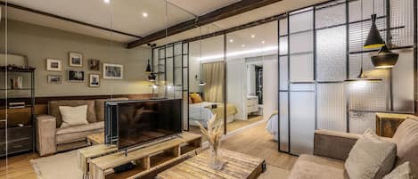 1 غرفة نوم ومكواة/لوح كي وواي فاي مجانًا وملاءات أسرّة