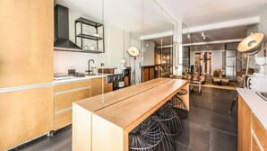 茶具/咖啡用具、冰箱、微波炉、电热水壶