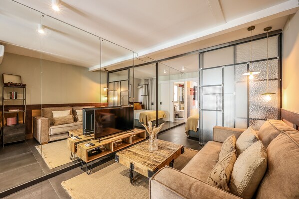 1 bedroom, iron/ironing board, free WiFi, bed sheets - Design loft in CHUECA I4I (Madrid)