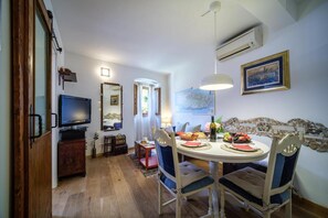 Apartment, 1 Bedroom | Living room - Pepiso Suite for Two (Milna)