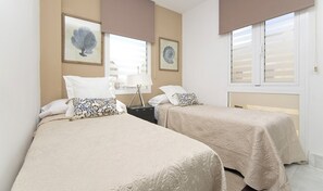 3 bedrooms, iron/ironing board, free WiFi, bed sheets - Incredible design apartment 6B (Madrid)