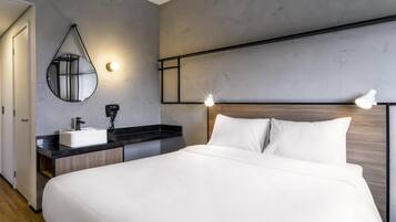 Quarto standard, 1 cama de casal | Cofres nos quartos, quartos à prova de som