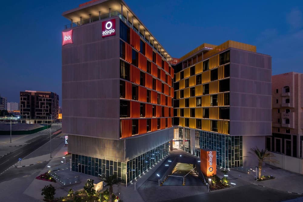 Adagio Doha