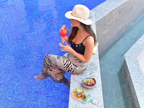 Outdoor pool, open 8:00 AM to 10:00 PM, pool umbrellas, sun loungers