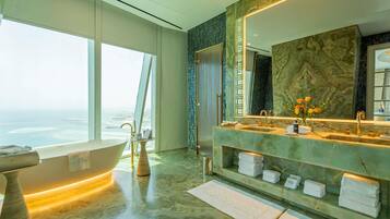 Raffles, Suite, Multiple Beds | Hypo-allergenic bedding, minibar, in-room safe, individually decorated