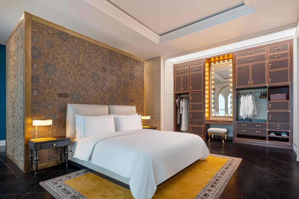 Suite Prestigio (Crescent) | Ropa de cama hipoalergénica y minibar 