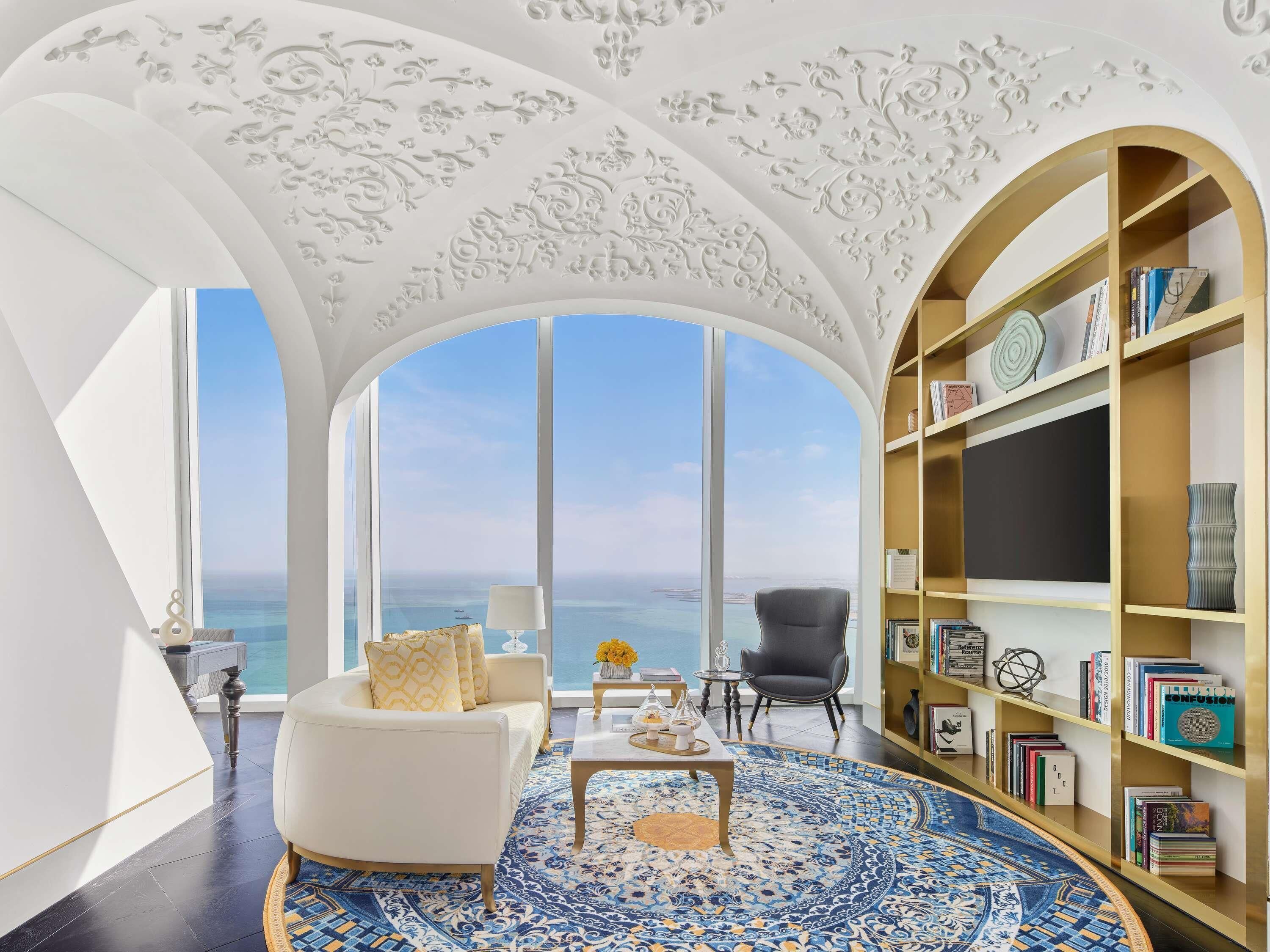 Signature Suite, 2 Twin Beds | Hypo-allergenic bedding available, minibar, in-room safe, desk