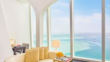 Signature Suite, 2 Twin Beds | Hypo-allergenic bedding, minibar, in-room safe, individually decorated