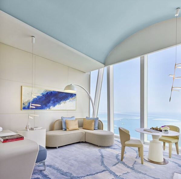 Egyptian cotton sheets, premium bedding, minibar, in-room safe