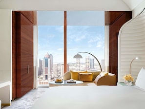 Suite, 1 Bedroom, Balcony, City View (Gold)