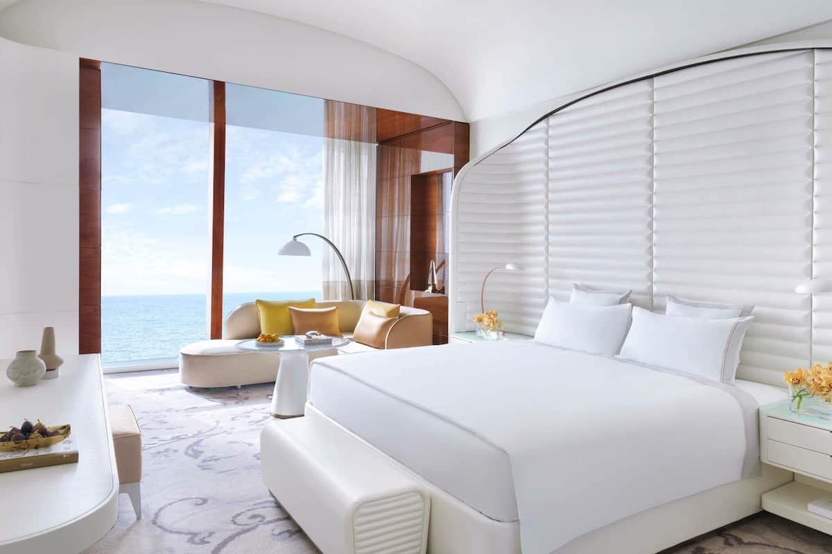 Sábanas de algodón egipcio, ropa de cama de alta calidad y minibar