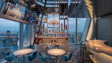 5 Restaurants; Frühstück, Mittagessen und Abendessen werden serviert