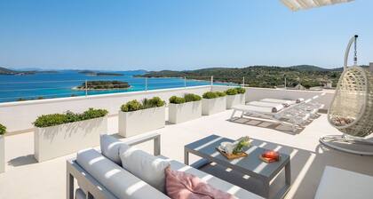 Luxury Villa Murter Exotic with pool, gym, sauna and sea view