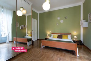 2 chambres, fer et planche à repasser, Wi-Fi gratuit, draps fournis