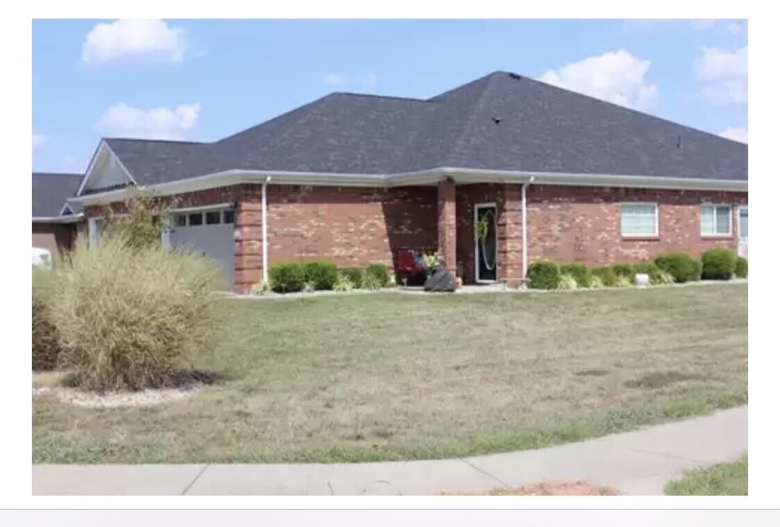 Great location next to ball park, college, hospital, restaurants and shopping.