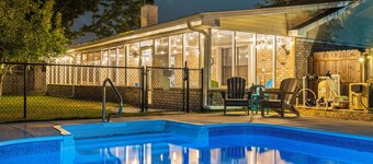 PrivatePool - GameRm - 2KingBeds ~ 8min to beach - BlueAngelPractice ViewingArea