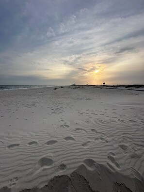 Beach nearby, sun loungers, beach towels - PrivatePool - GameRm - 2KingBeds ~ 8min to beach - BlueAngelPractice ViewingArea (Pensacola)