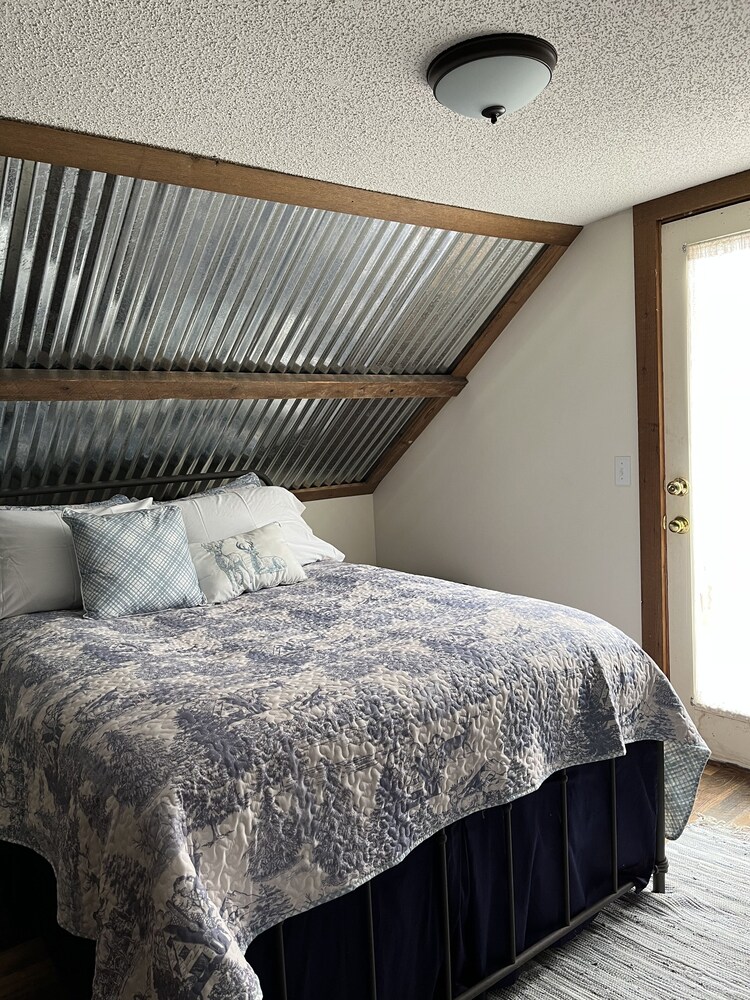 Secluded Mountain Cabins With Private Meditation Areas Reference: Roudy S Retreat Secluded Mountain Cabin With Hot Tub And