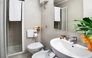 Bathroom - Gamma Hotel (Milan)
