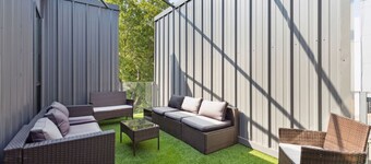 Modern Luxury 8 Bedroom/8 Bath Connected Duplex