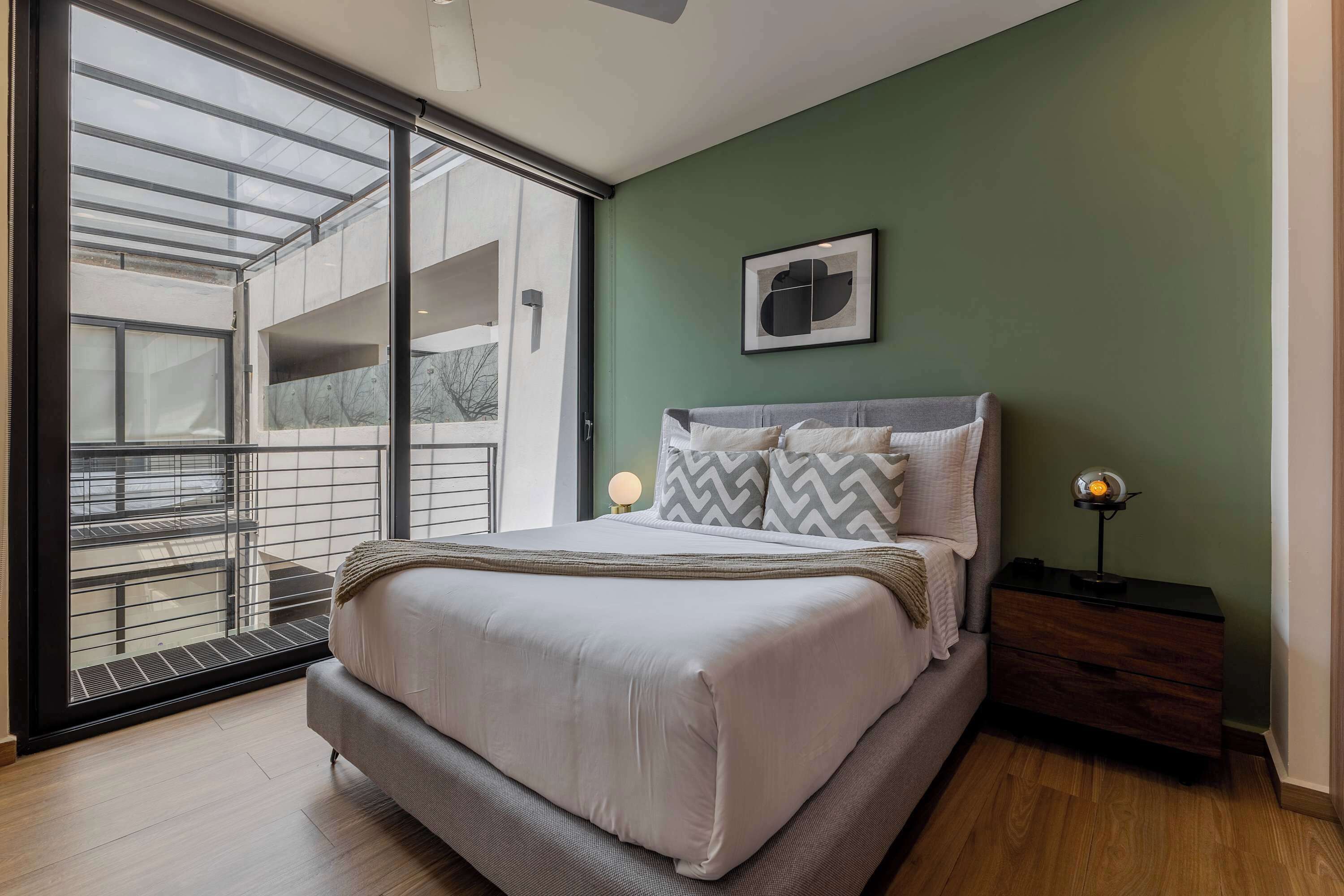 3 bedrooms, in-room safe, desk, iron/ironing board