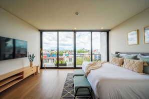 2 Schlafzimmer, Zimmersafe, Schreibtisch, Bügeleisen/Bügelbrett