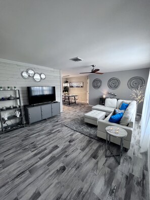 Smart TV, offices