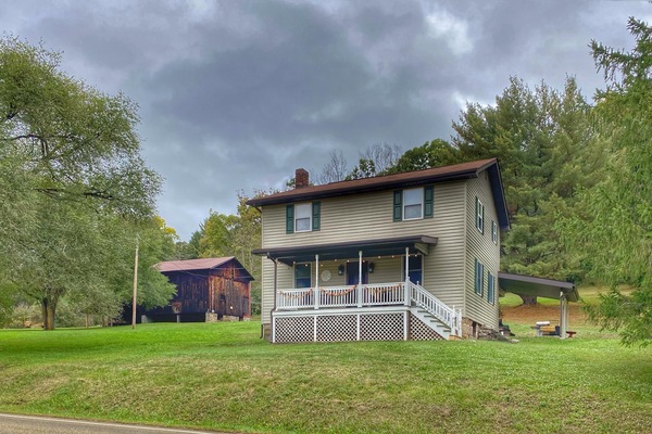 4 bedroom, 2 bath, 10 minutes from Benezette