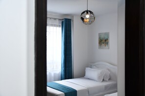 2 bedrooms, WiFi, bed sheets - The Marvel House (Nairobi)