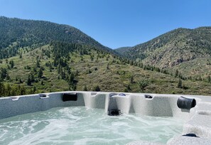 Bain à remous extérieur