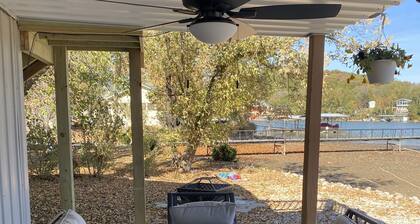 4 bed / 3bath Lakefront Cabin with Dock! Ha-Ha Tonka State Park!