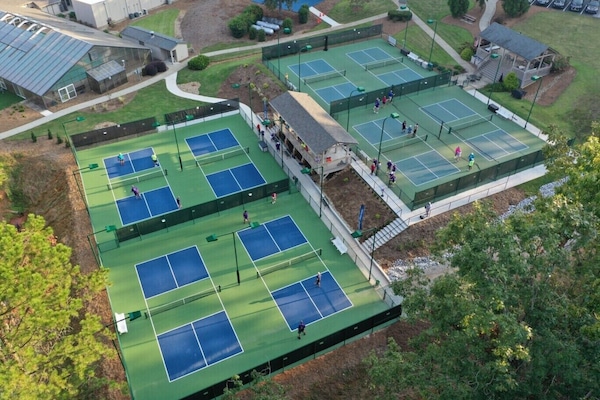 Sportplatz